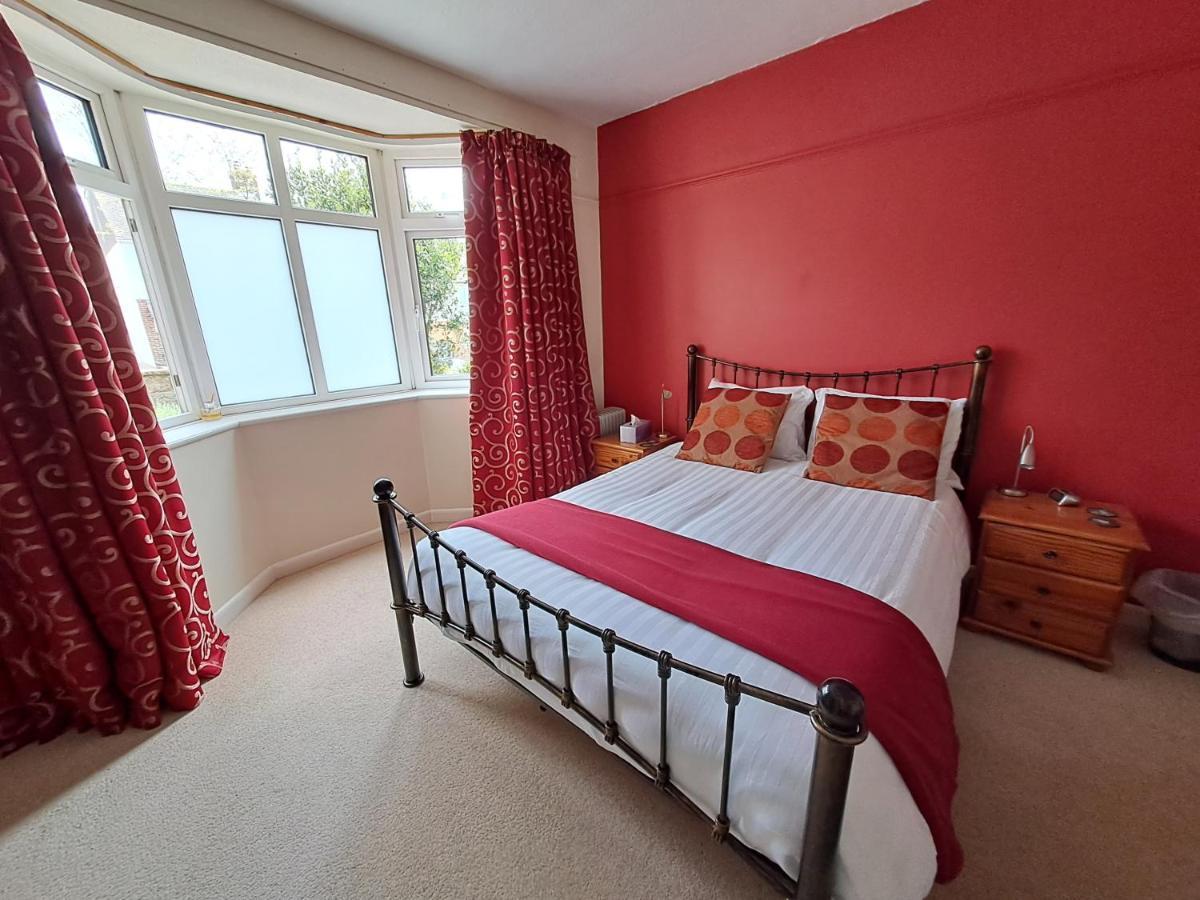 Quiet Comfortable Patcham Studio Free Parking Hallway Shared With Host Lejlighed Brighton Eksteriør billede